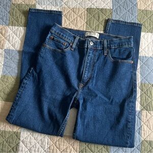Abercrombie & Fitch The Skinny High Rise Jeans